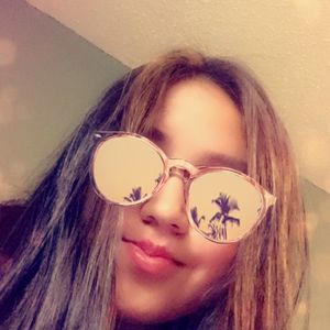 Meet your Posher, Glory